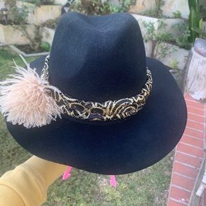 COPY - Chico’s black fedora w gold/black band feathered